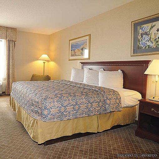 Days Inn By Wyndham Calumet Park Buitenkant foto